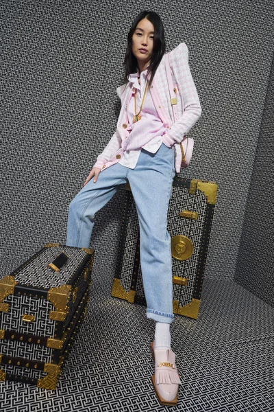 Look 3